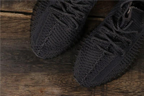 adidasOriginalsYEEZY Boost 350 V2 - Black Static Non-Reflective (Laces Reflects  Shoe Doesn't)