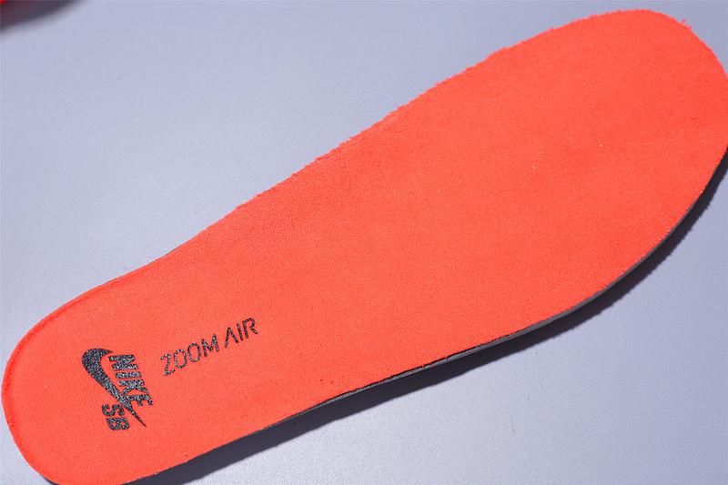 NikeSB Dunk Low - Infrared Orange
