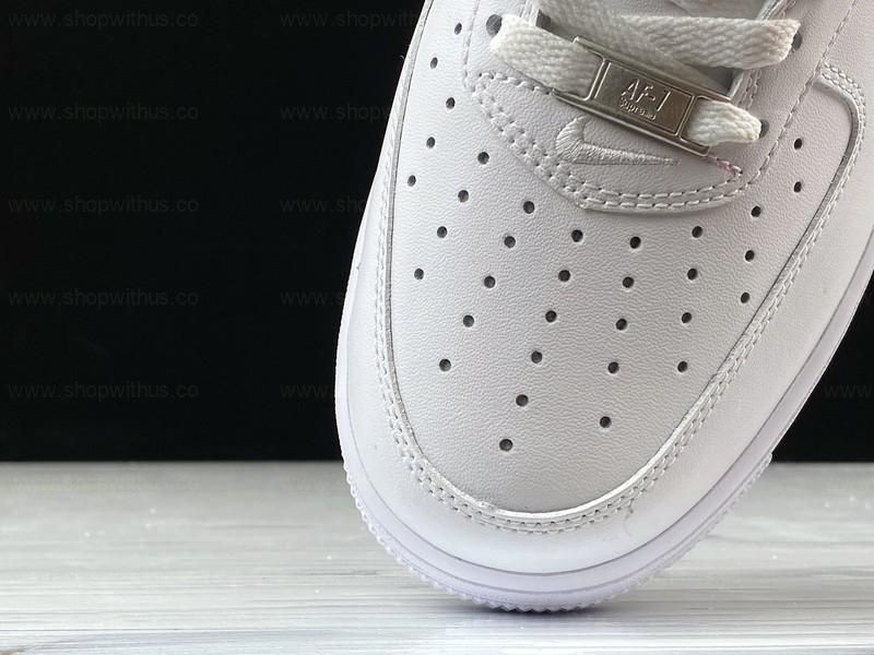 Supreme x NikeAir Force 1 Low - White