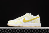 NikeWMNS Dunk Low - Yellow Strike