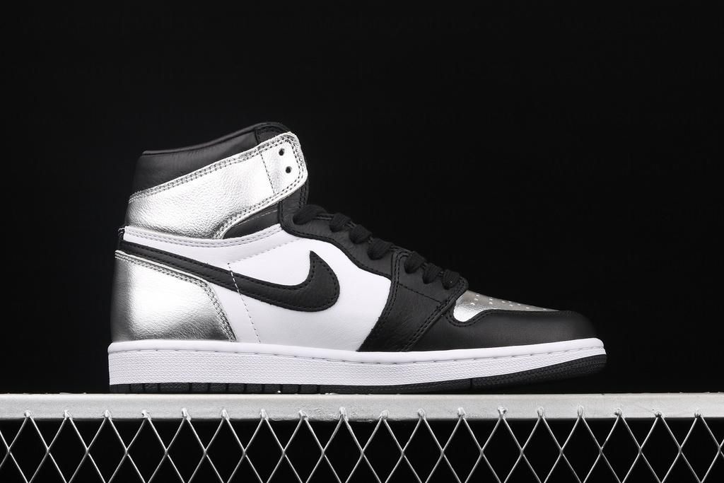 Air Jordan 1 AJ1 Retro High - Silver Toe