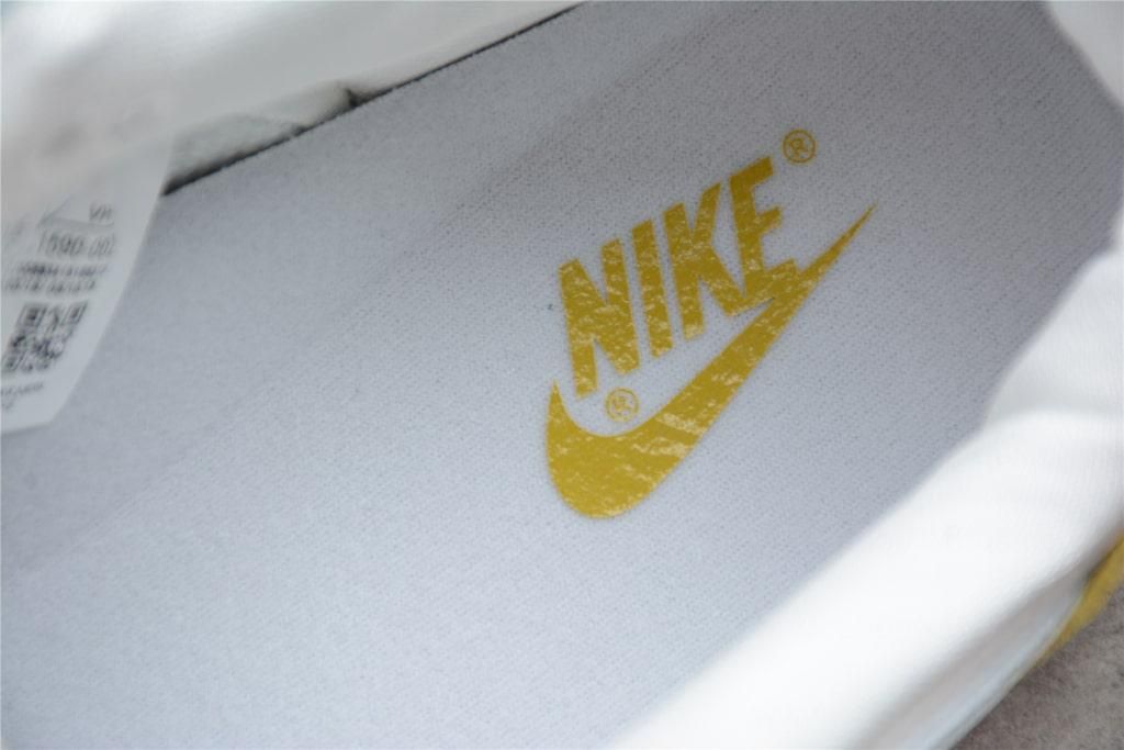 NikeSB Dunk Low -  Lemon Drop