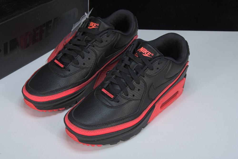 NikeMen's Air Max 90 Undefeated - Black Solar Red