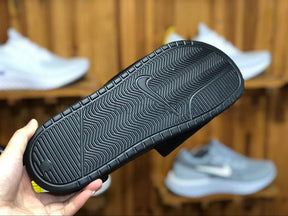 NikeBenassi JD LTD Slides - Swoosh Pack - Black