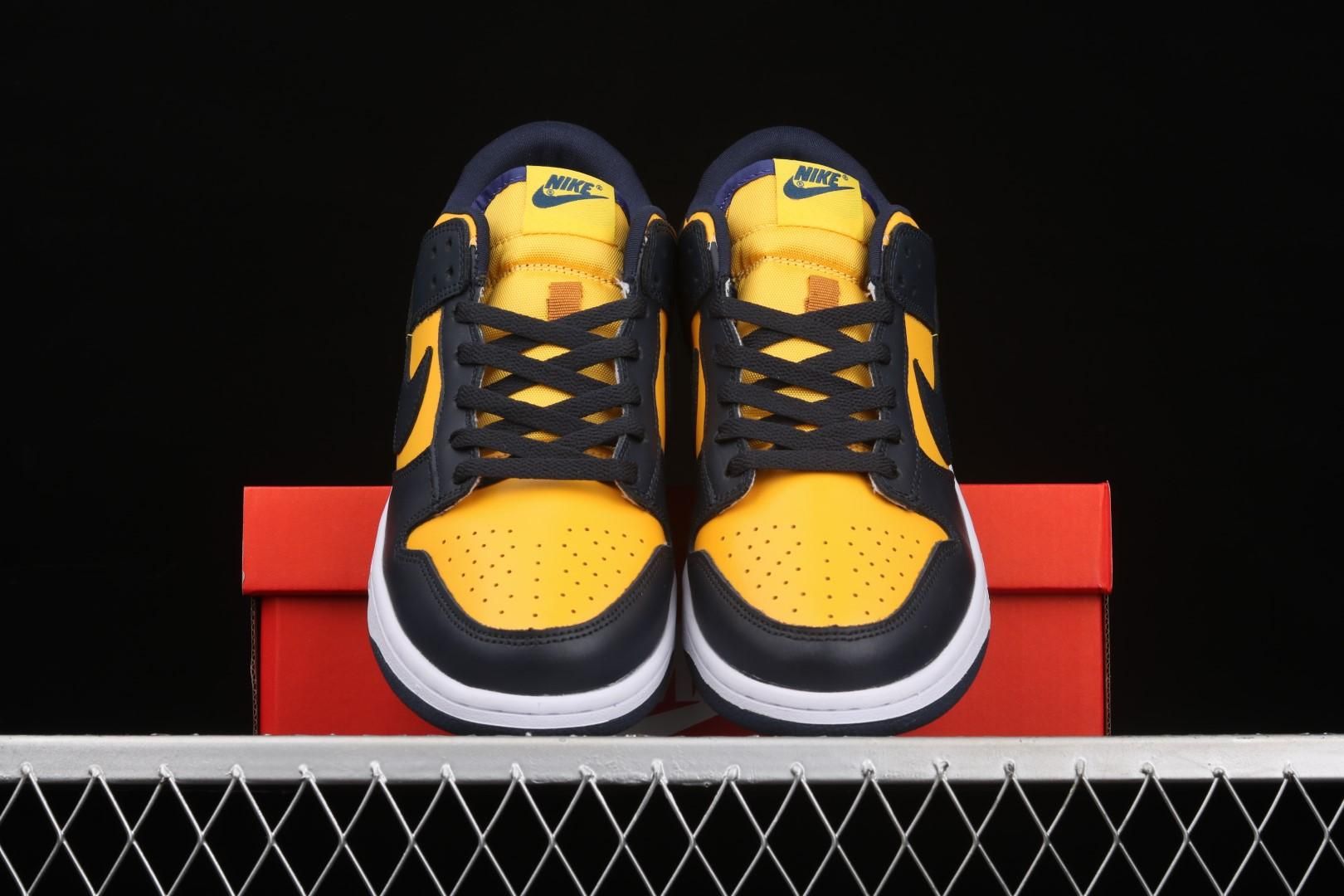 NikeSB Dunk Low - Michigan