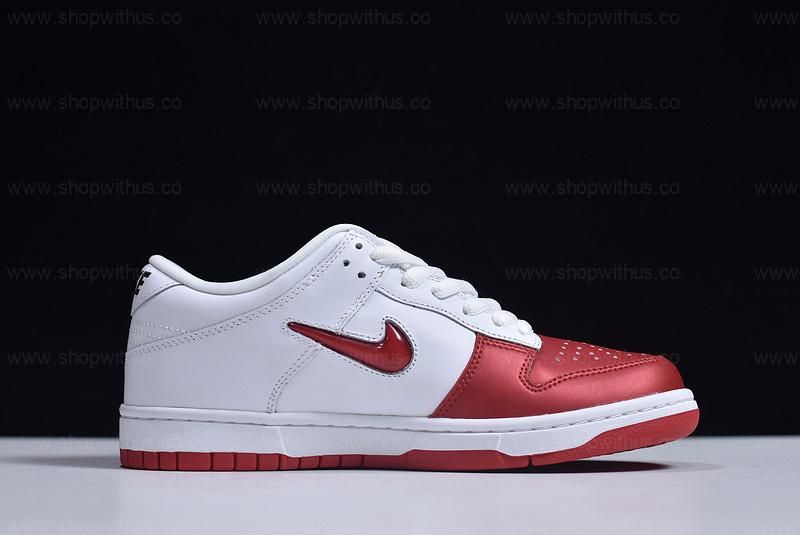 Supreme x NikeSB Dunk Low - Red/White