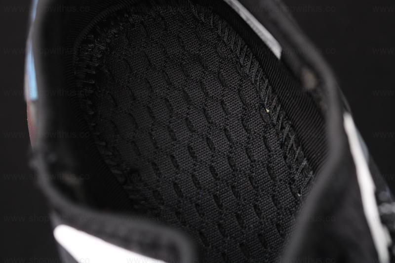 adidasMen's ZX 2K Boost - Black Iridescent