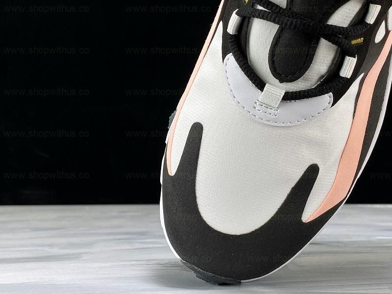 NikeAir Max 270 React - Bleached Coral