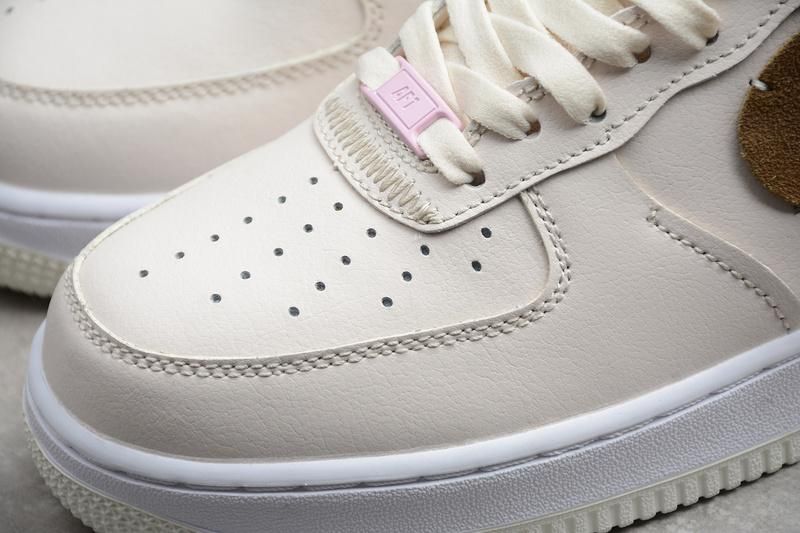 NikeWMNS Air Force 1 AF1 Low Vandalized - Light Orewood Brown