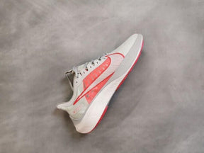 NikeRunning Zoom Gravity - Pure Platinum/Red Orbit