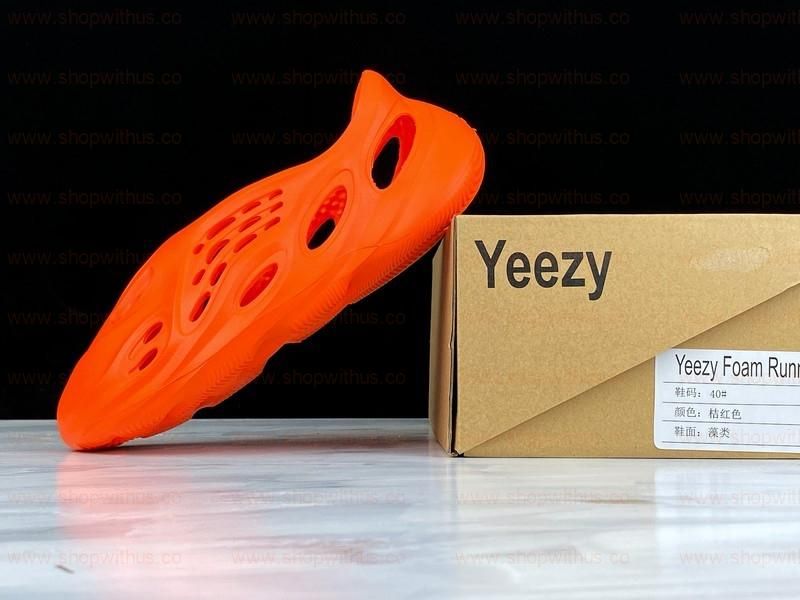 adidasYEEZY  Foam Runner - Orange
