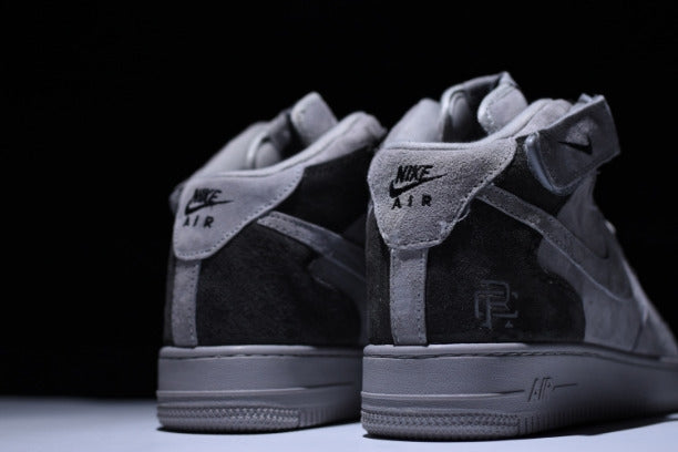 Reigning Champ x NikeAir Force 1 Low '07 Suede - Light Grey/Black