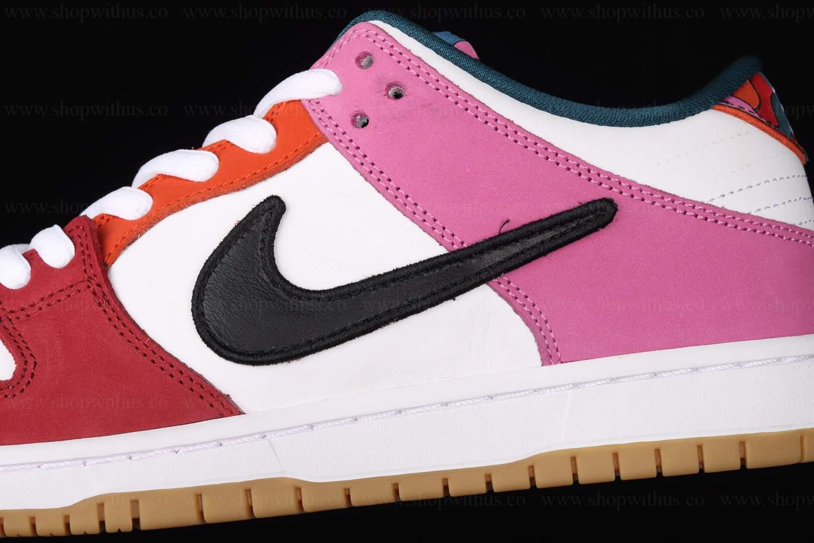 Parra x NikeDunk SB Low Pro - Friends & Family