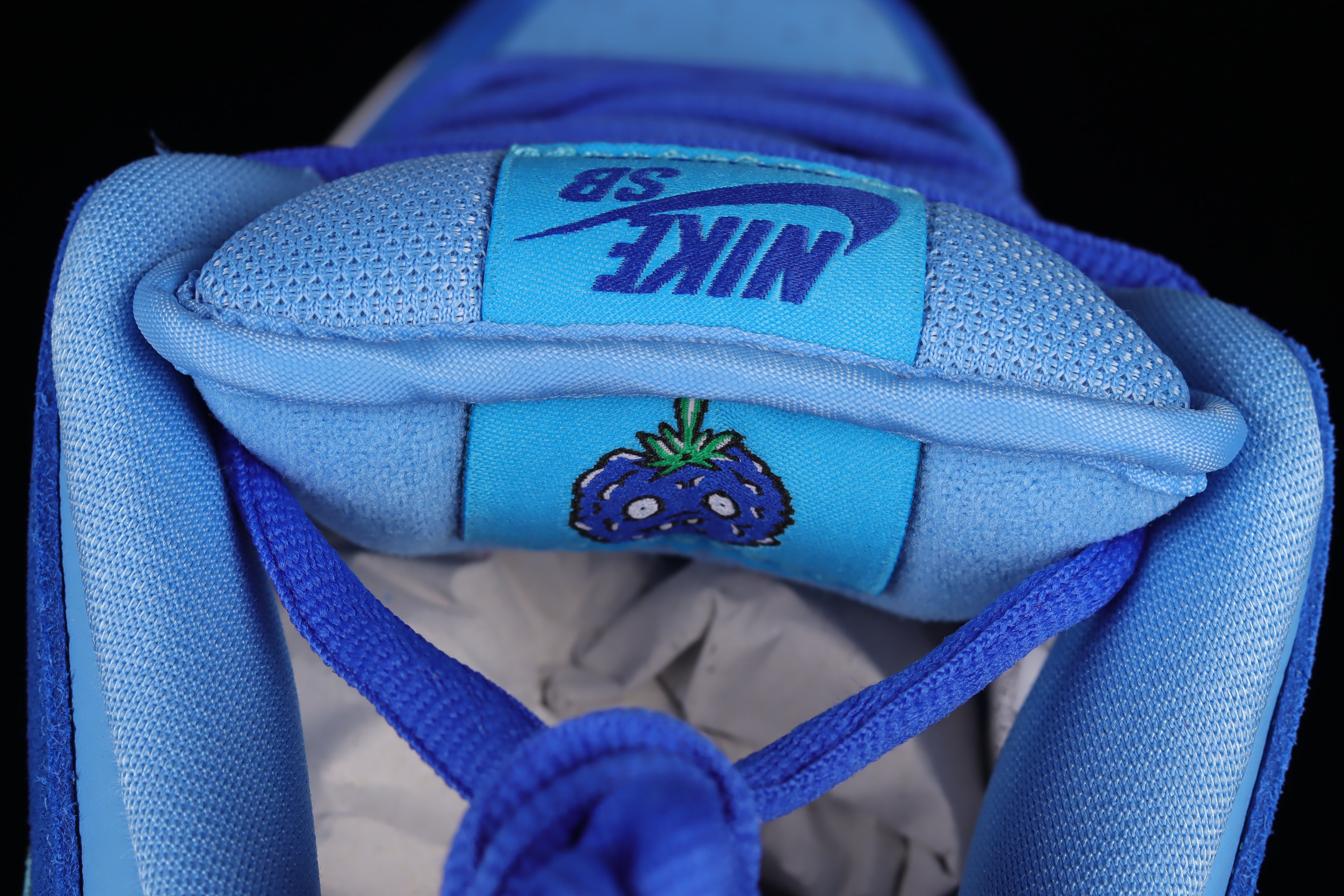 NikeMens SB Dunk Low - Blue Raspberry