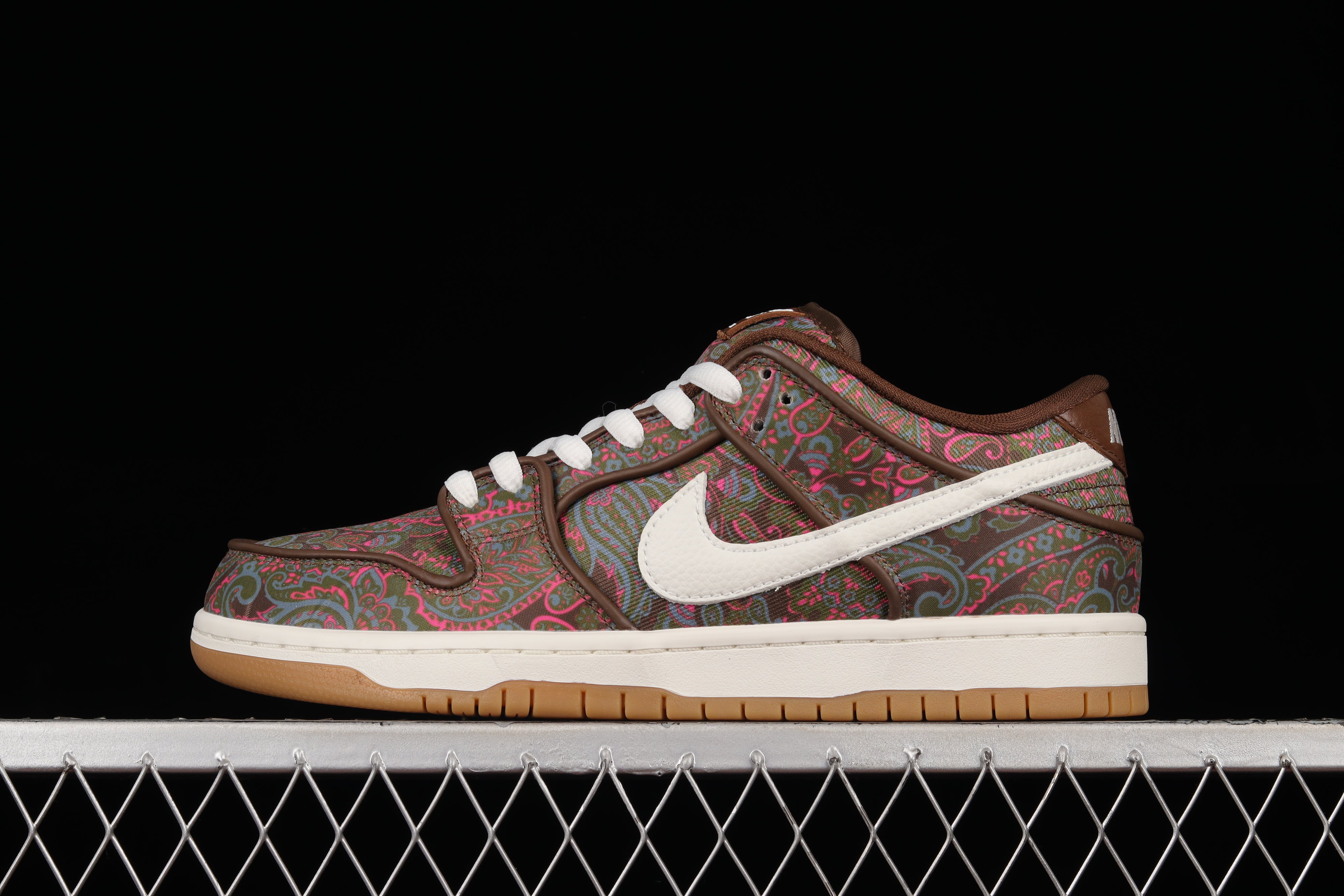 NikeMens SB Dunk Low Pro - Paisley Brown