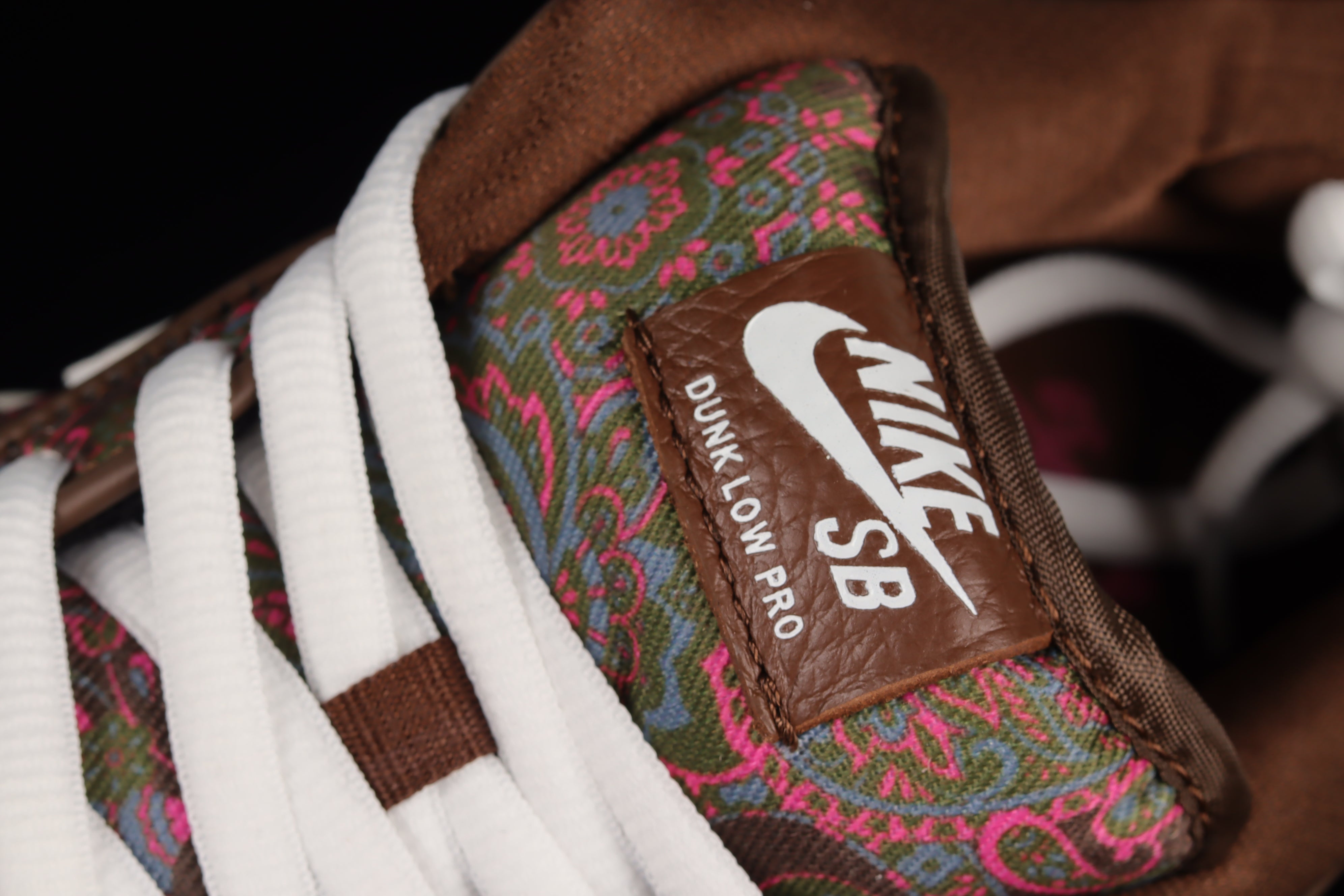 NikeMens SB Dunk Low Pro - Paisley Brown