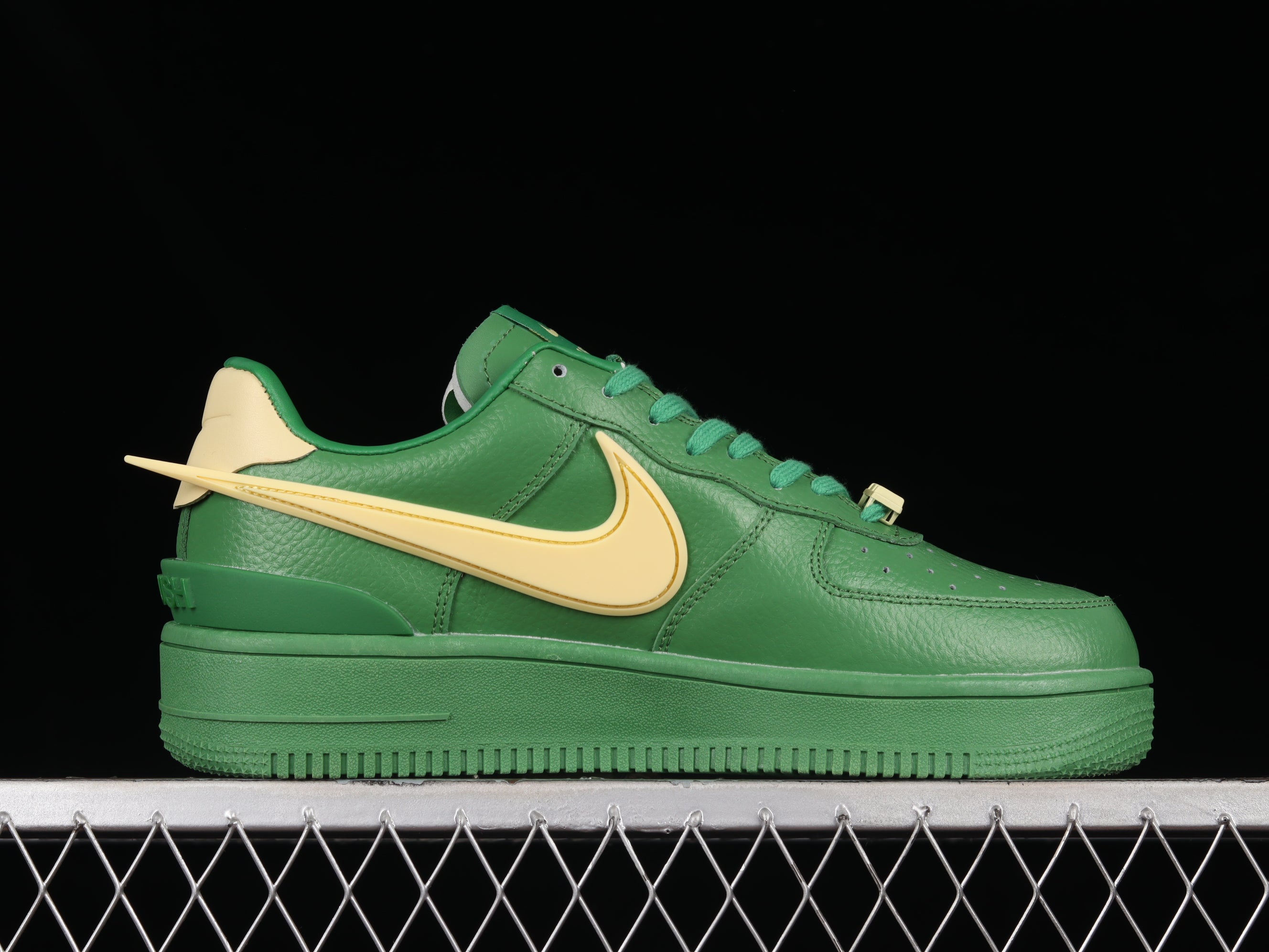 Nike air force sales 1 canvas green