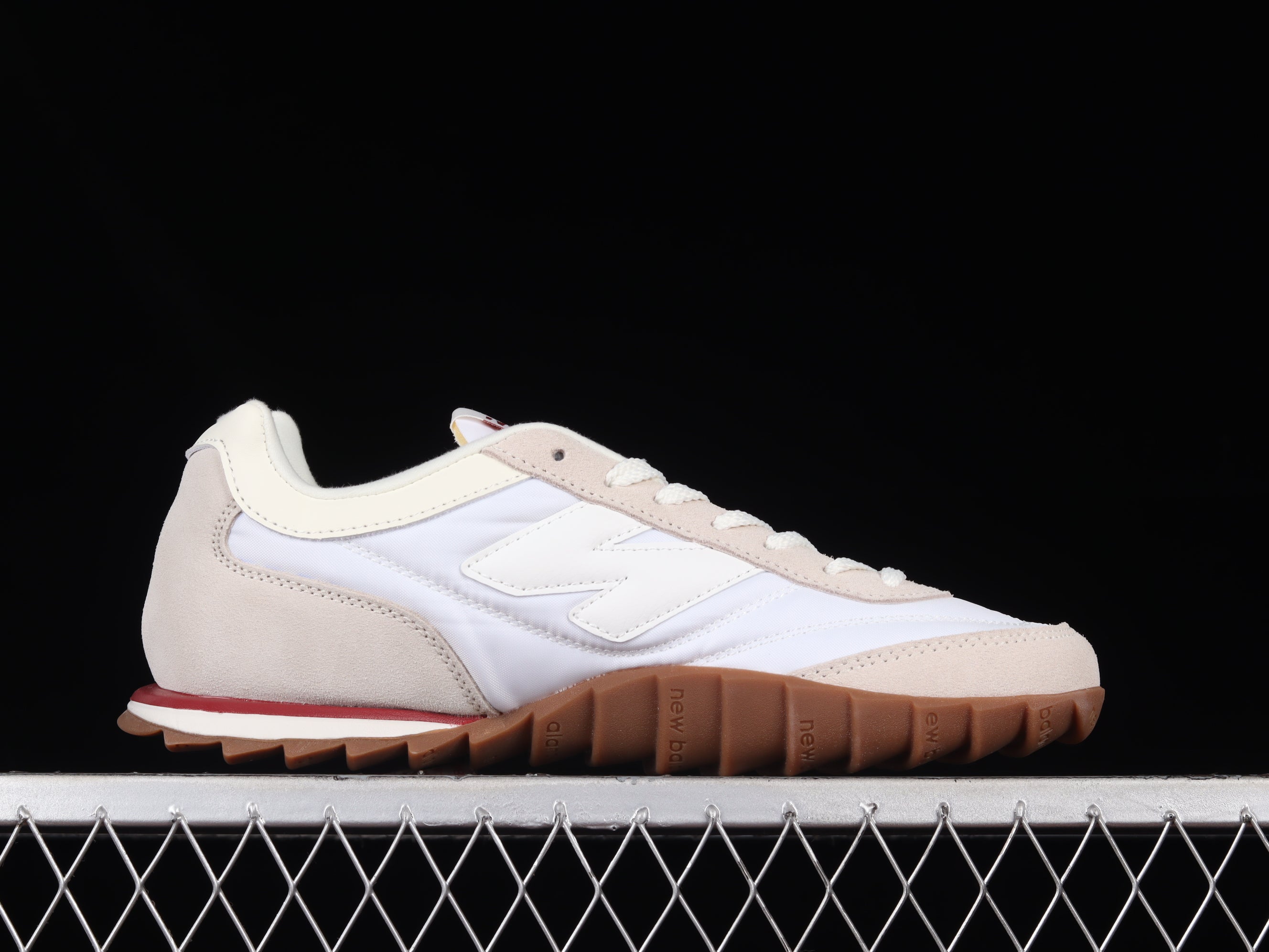 New Balance RC30 Beige - White