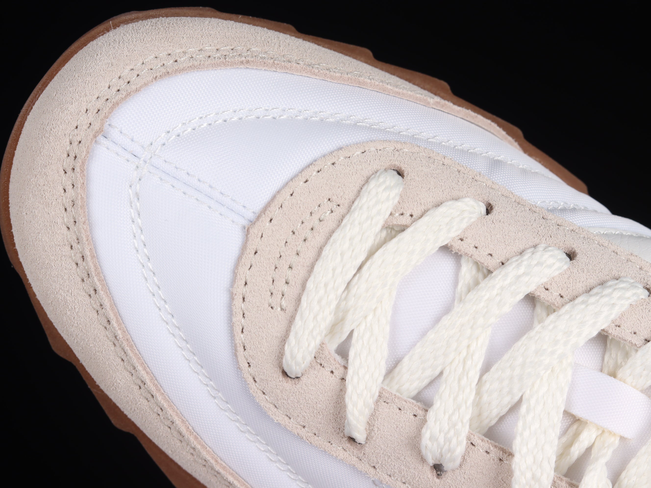 New Balance RC30 Beige - White