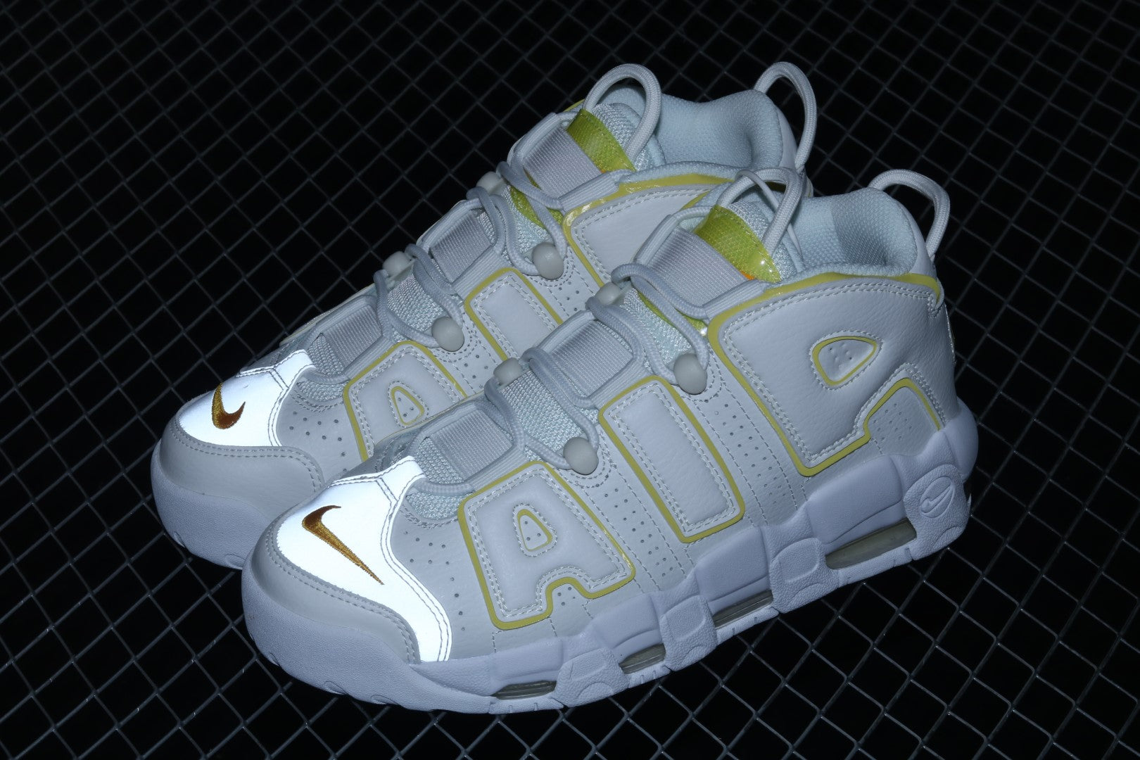 NikeMens Air More Uptempo - Light Citron