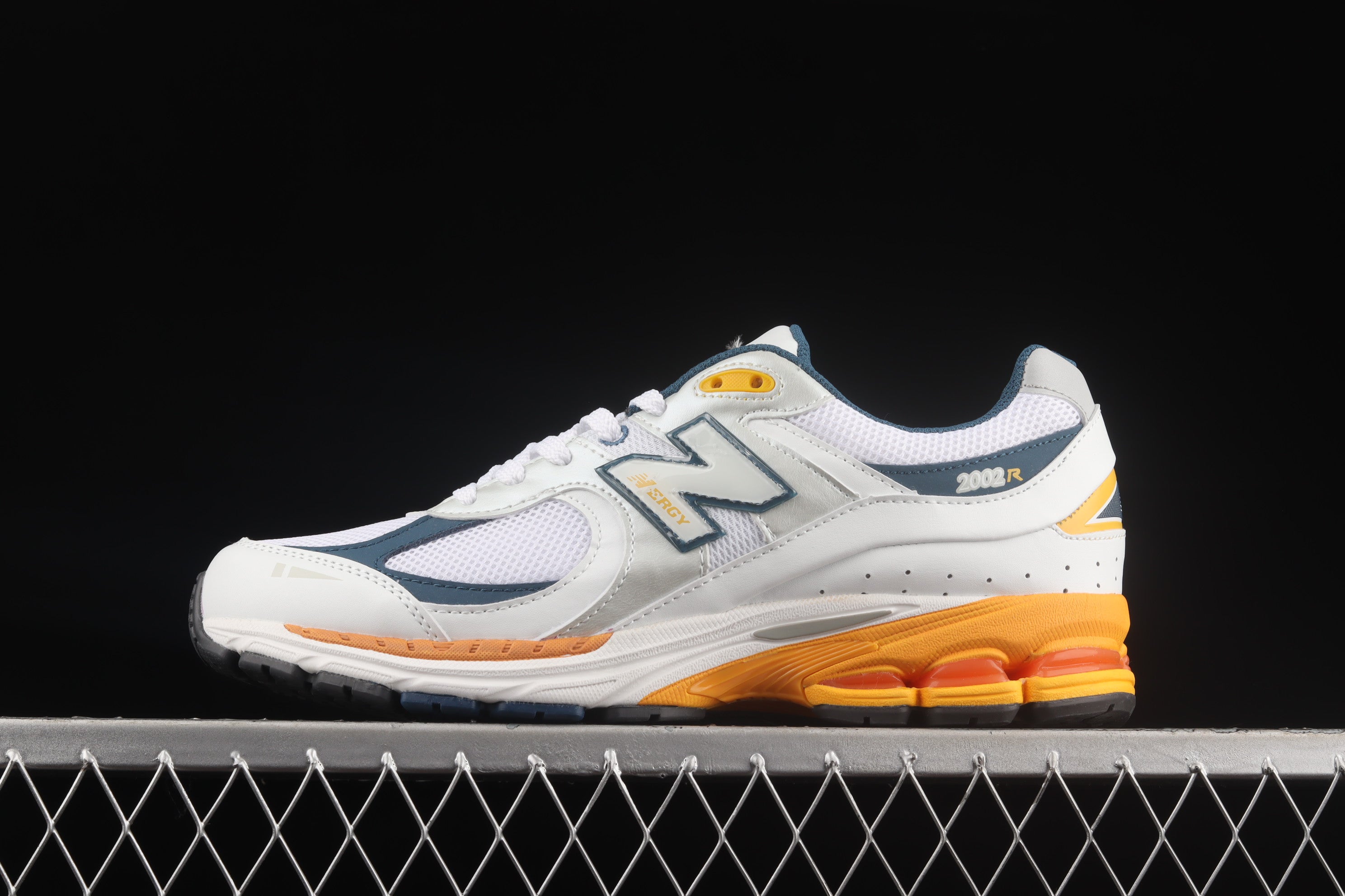 New Balance 2002R - White/Lagoon