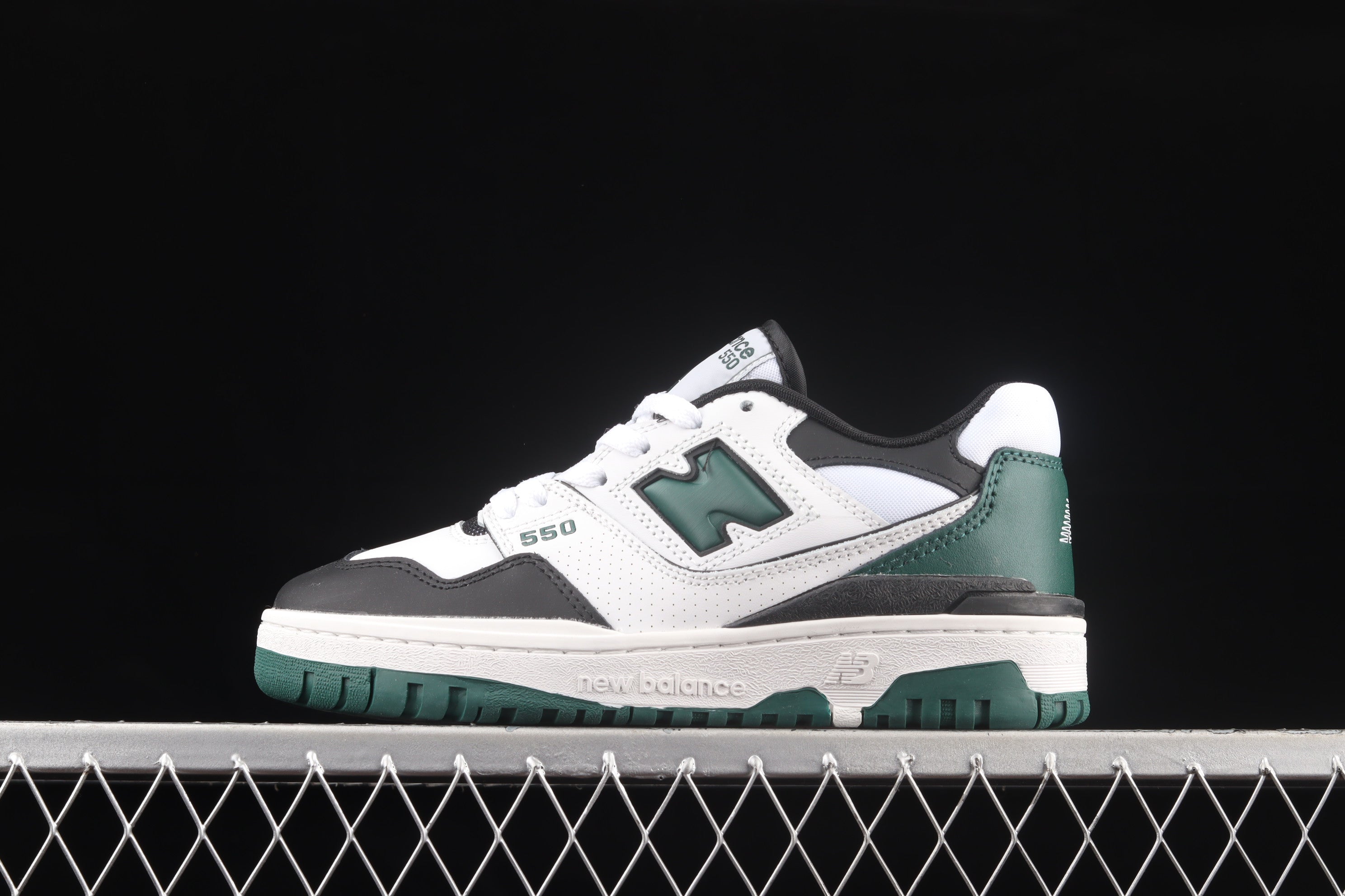 New Balance 550 - White/Green/Black