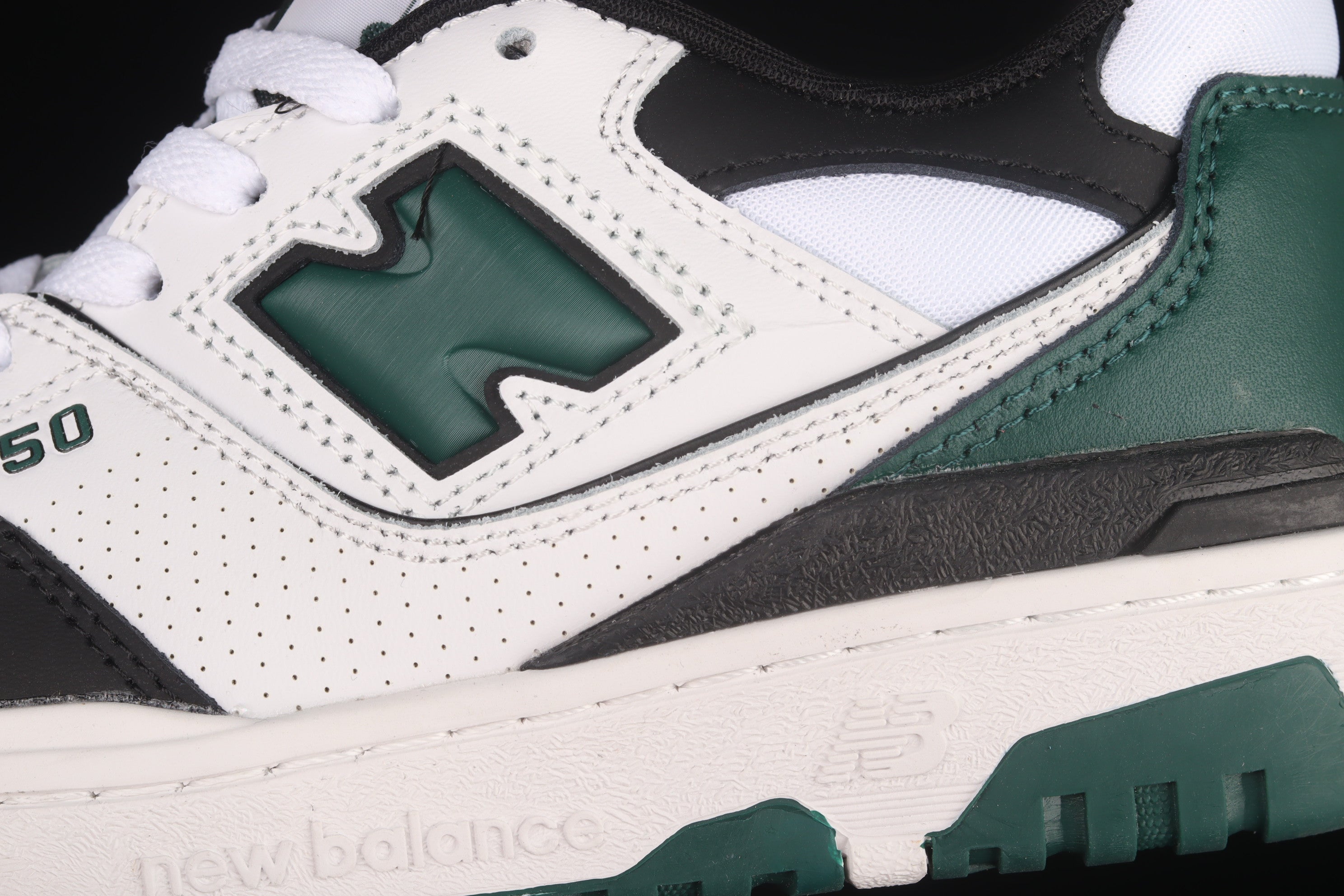 New Balance 550 - White/Green/Black