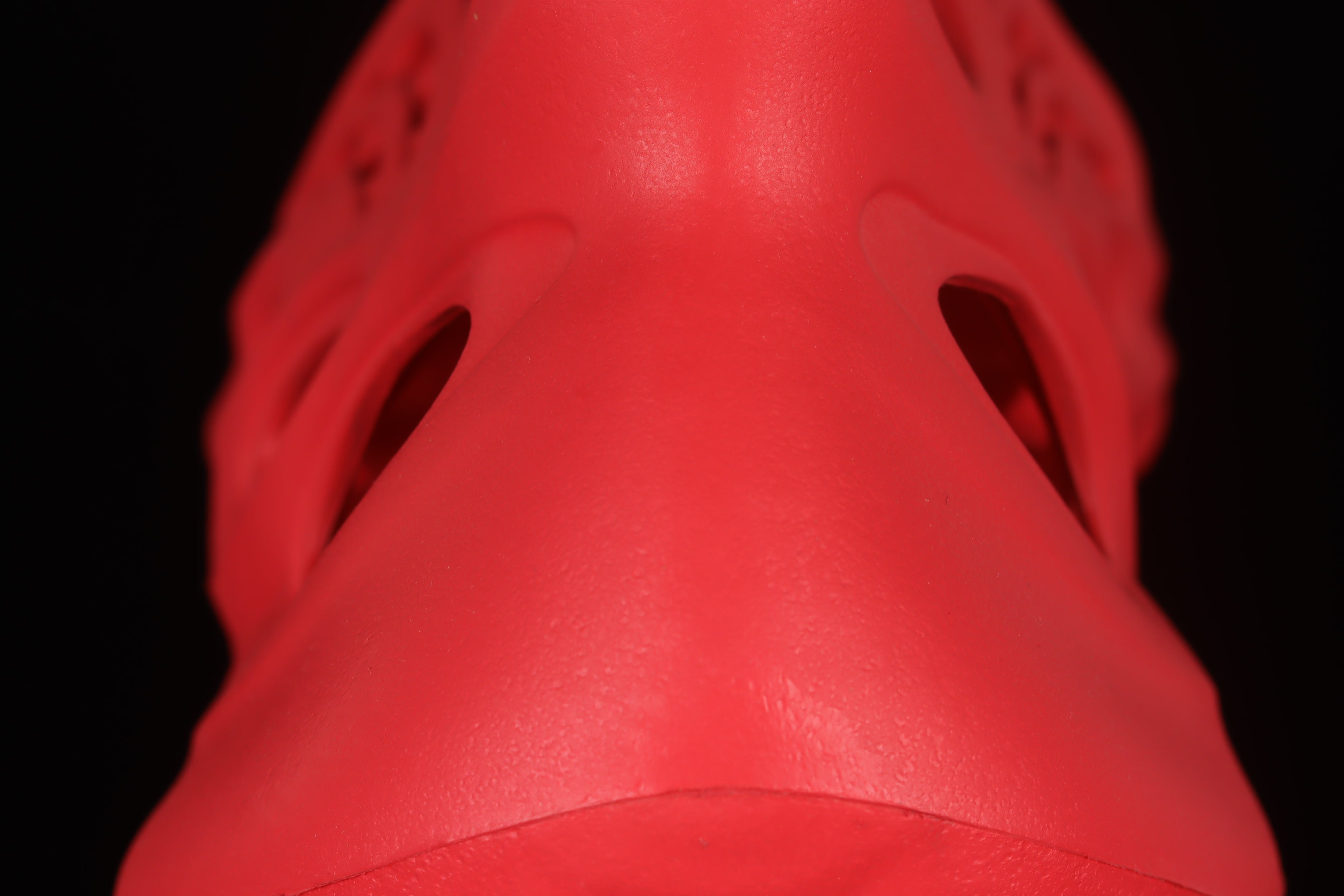 adidasOriginals Yeezy Foam RNNR - Vermillion