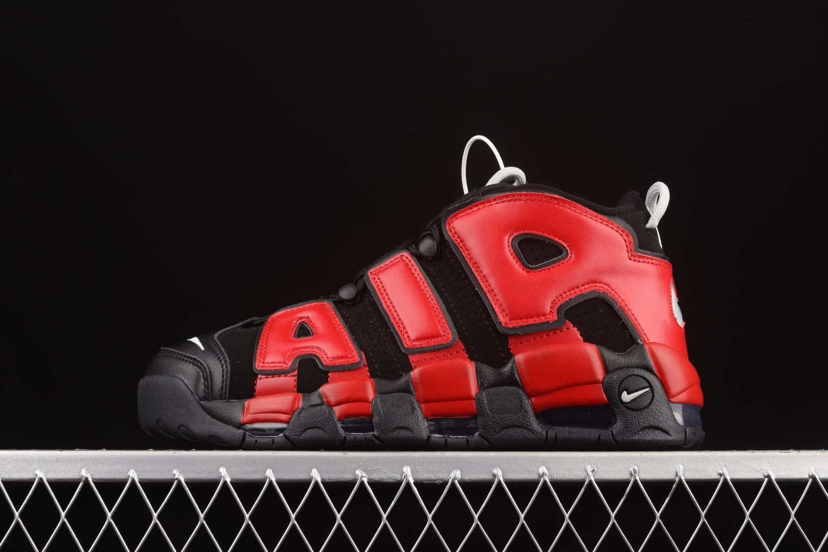 NikeMens Air More Uptempo - Alternates Black/Varsity Red