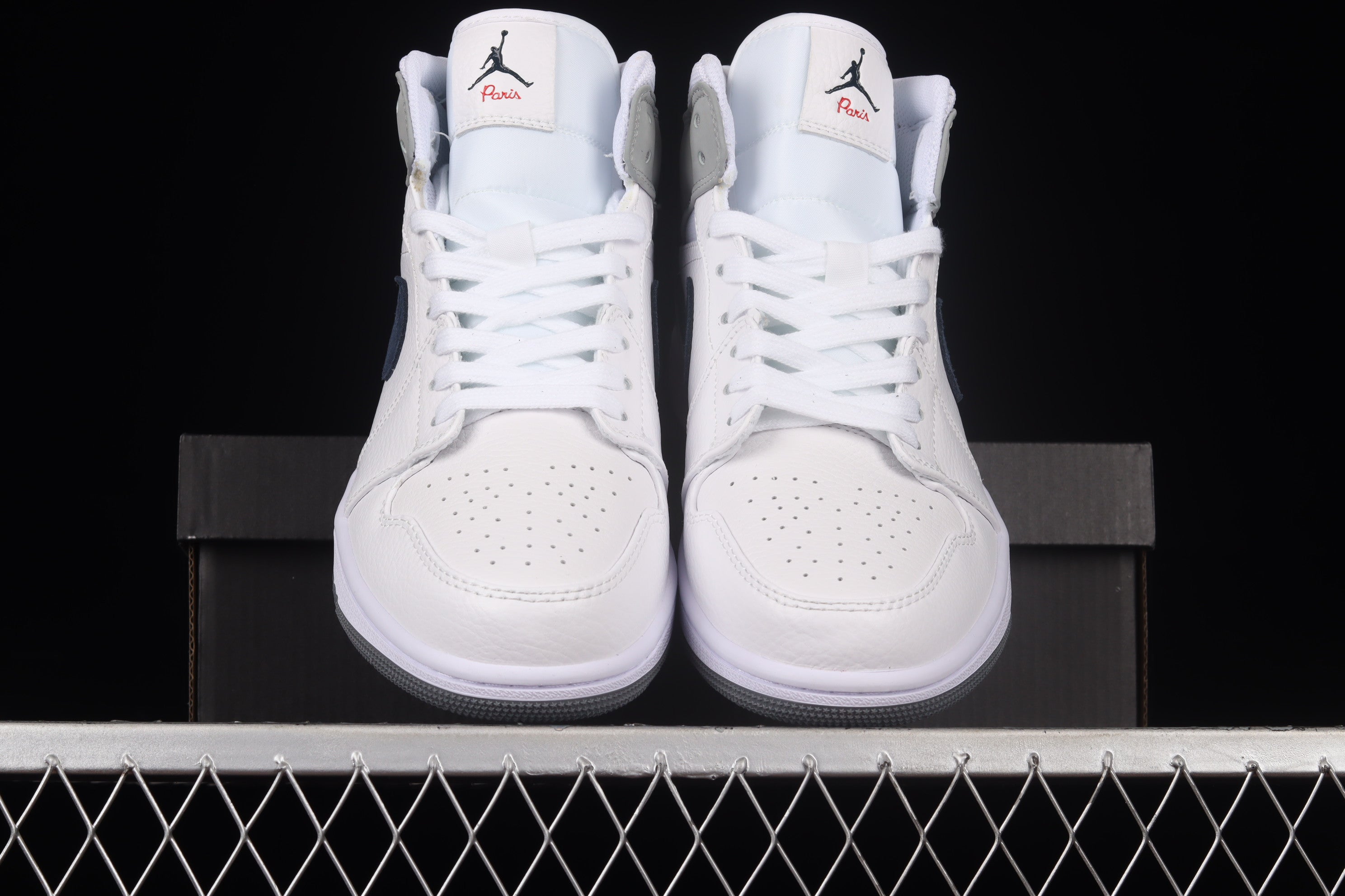 Air Jordan 1 AJ1 Mid Paris - White