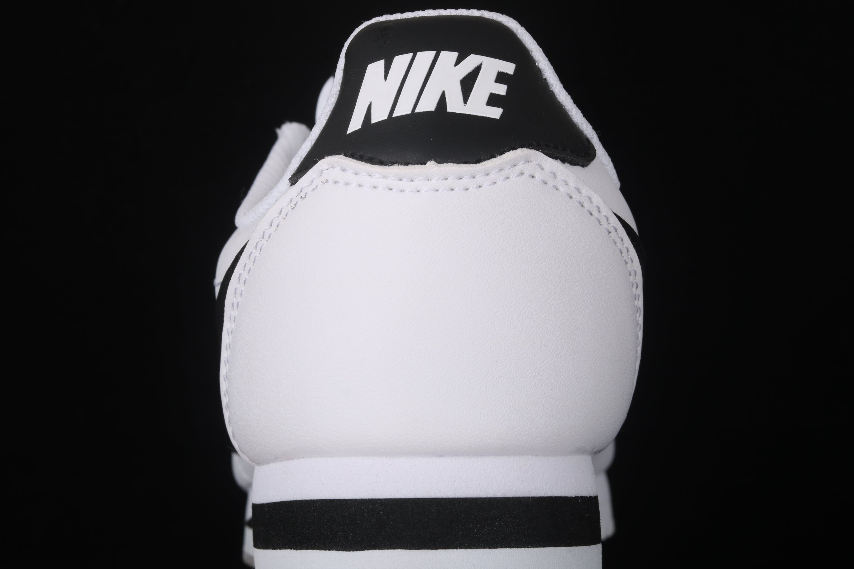 NikeMens Classic Cortez - White/Black