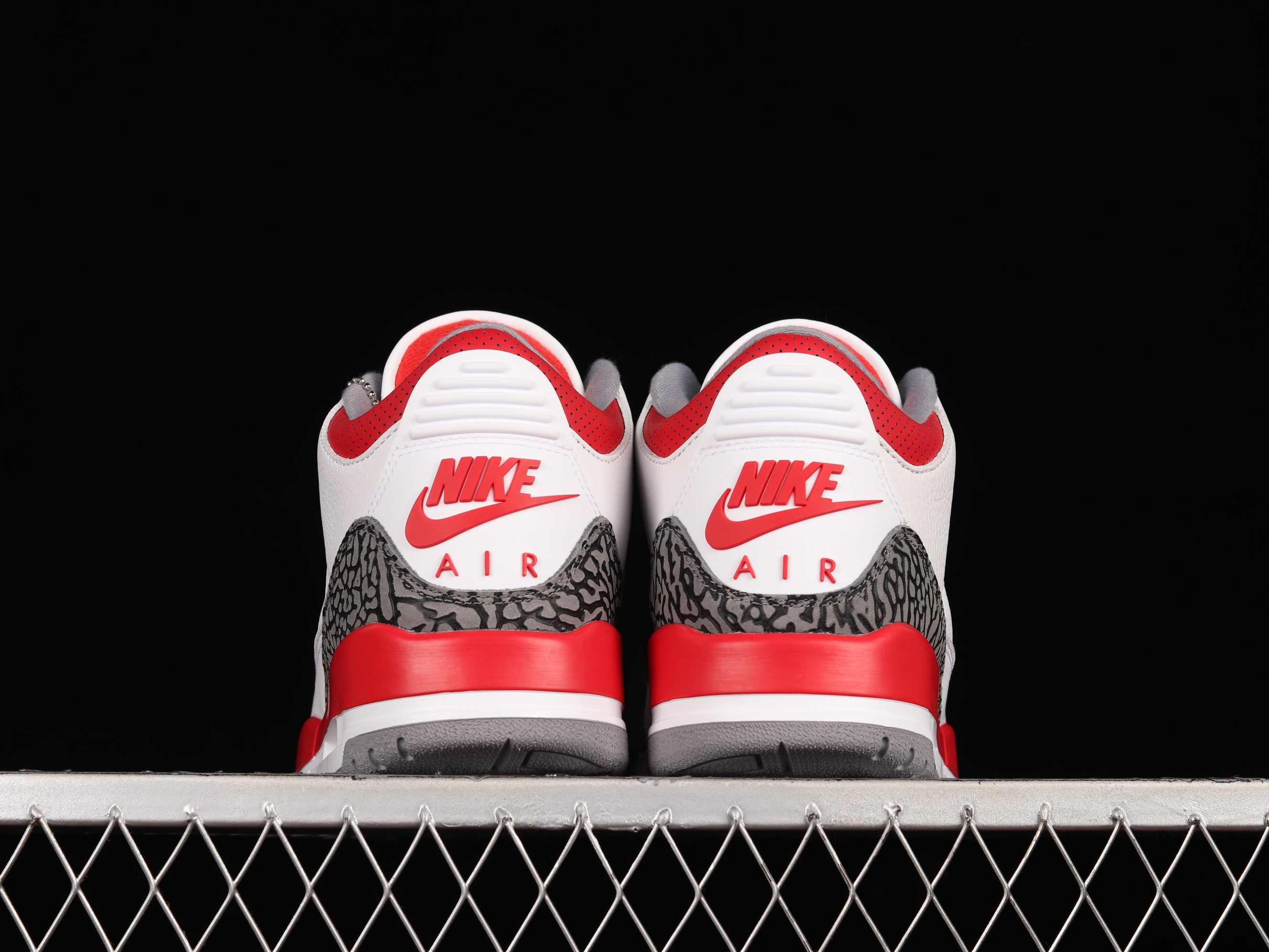 Air Jordan 3 AJ3 Retro - Fire Red