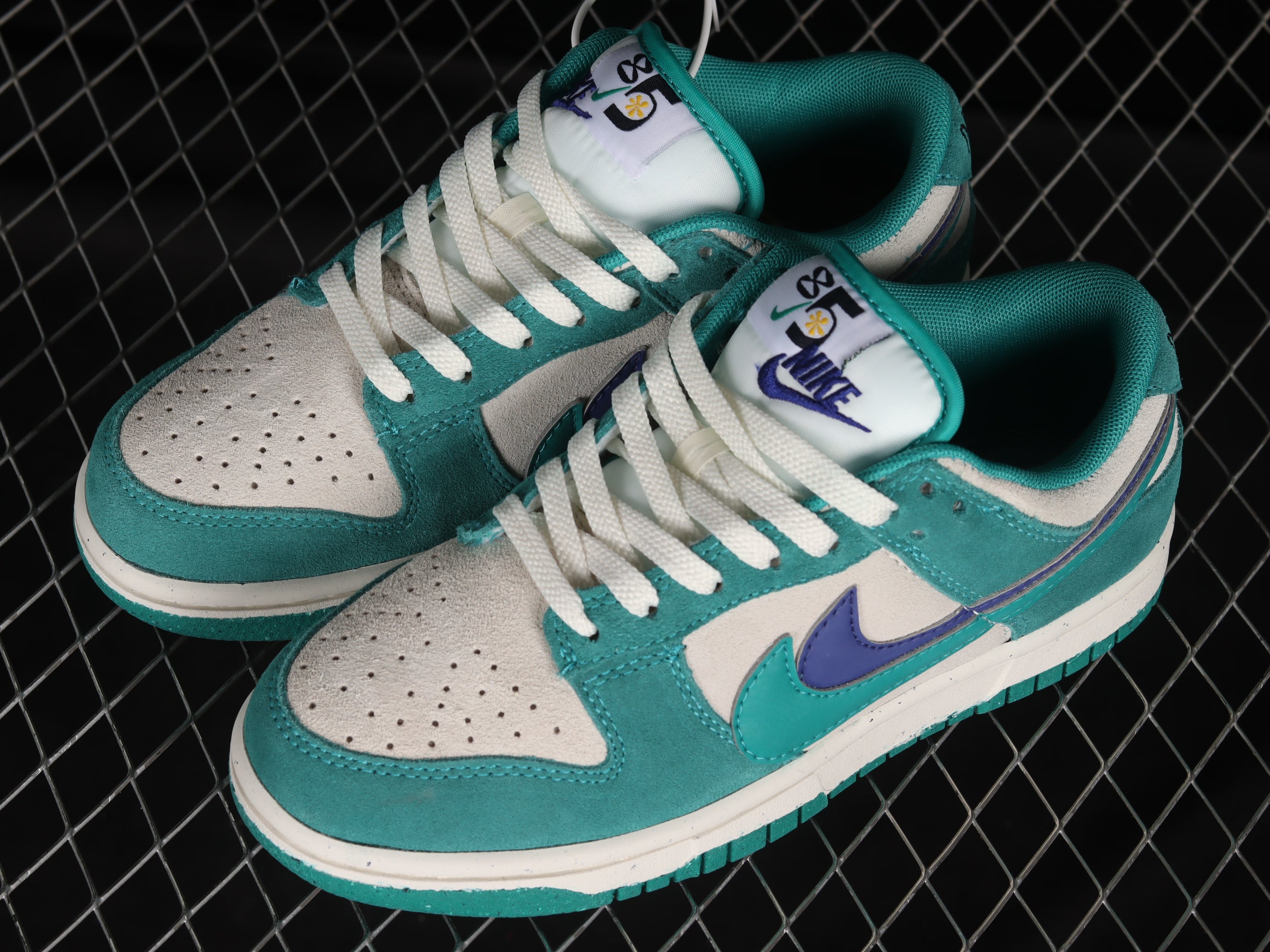 NikeMens Dunk Low SE 85 - Neptune Green