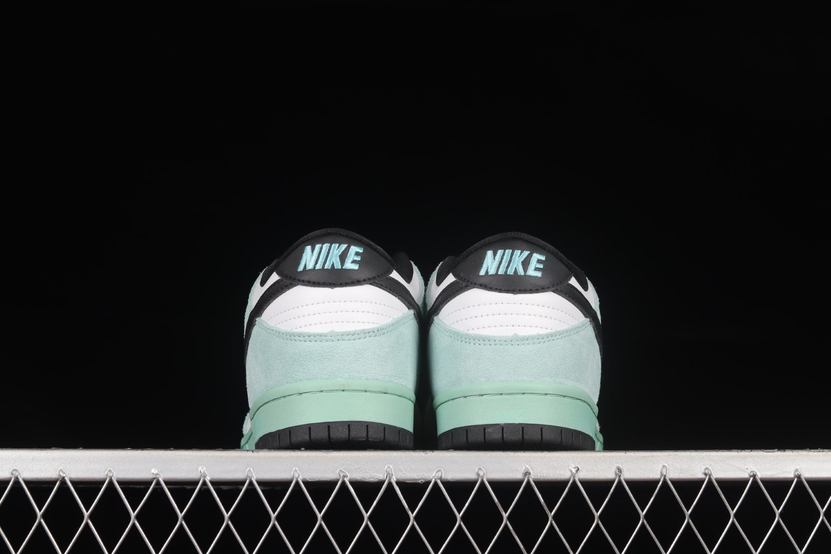 NikeMens SB Dunk Low - Sea Crystal