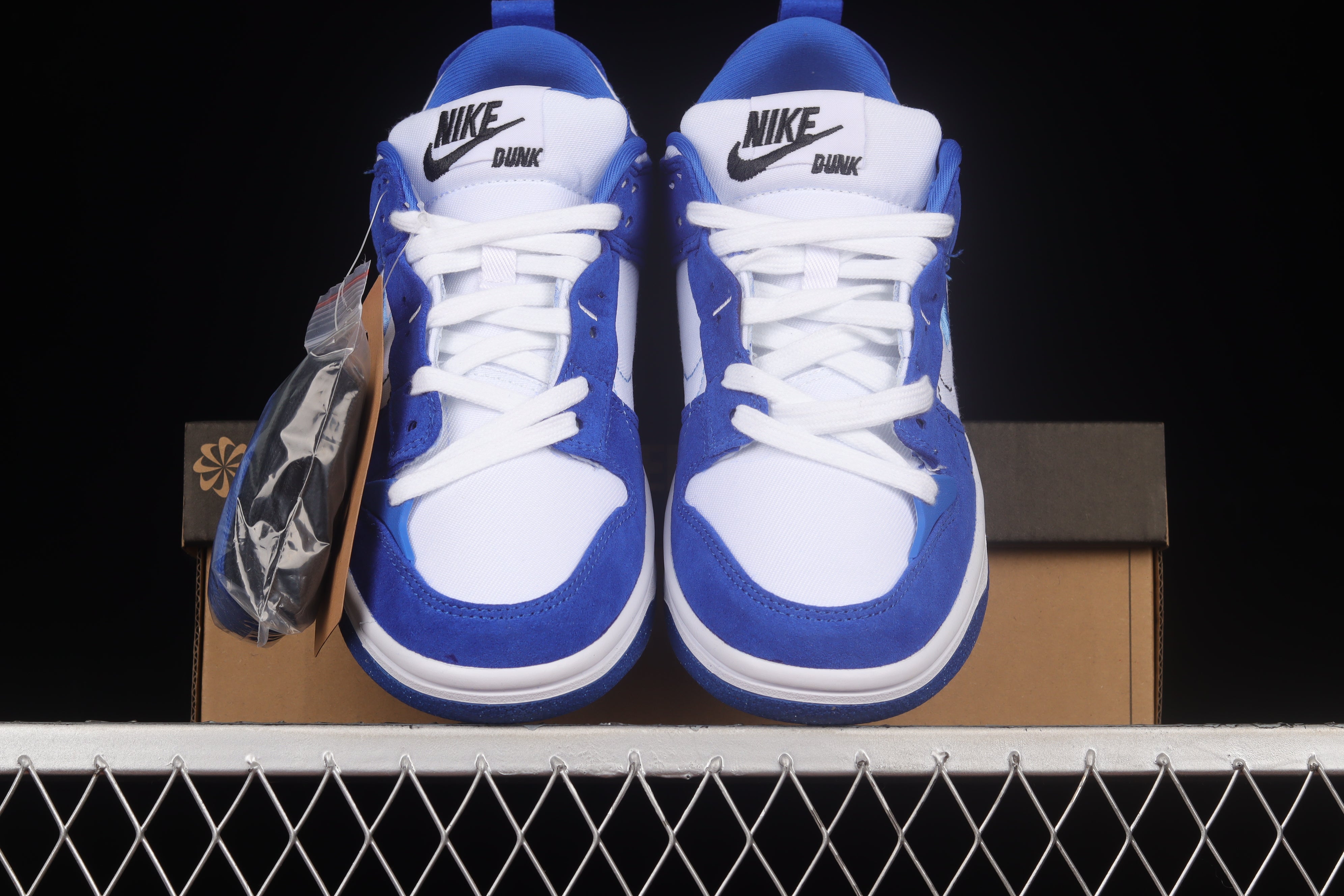 NikeSB Dunk Low Disrupt 2 - University Blue