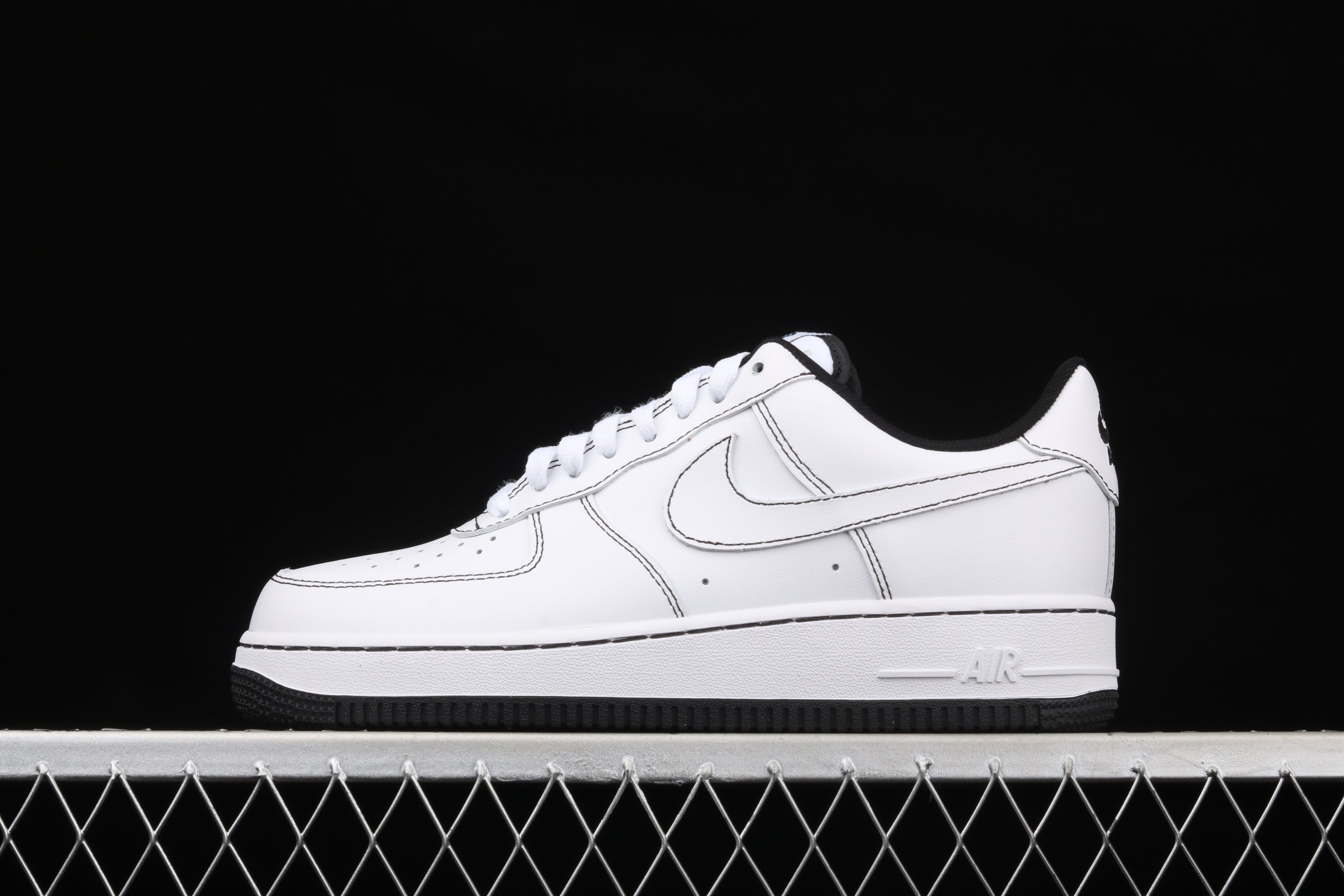 NikeMens Air Force 1 AF1 Low Contrast Stitch - White