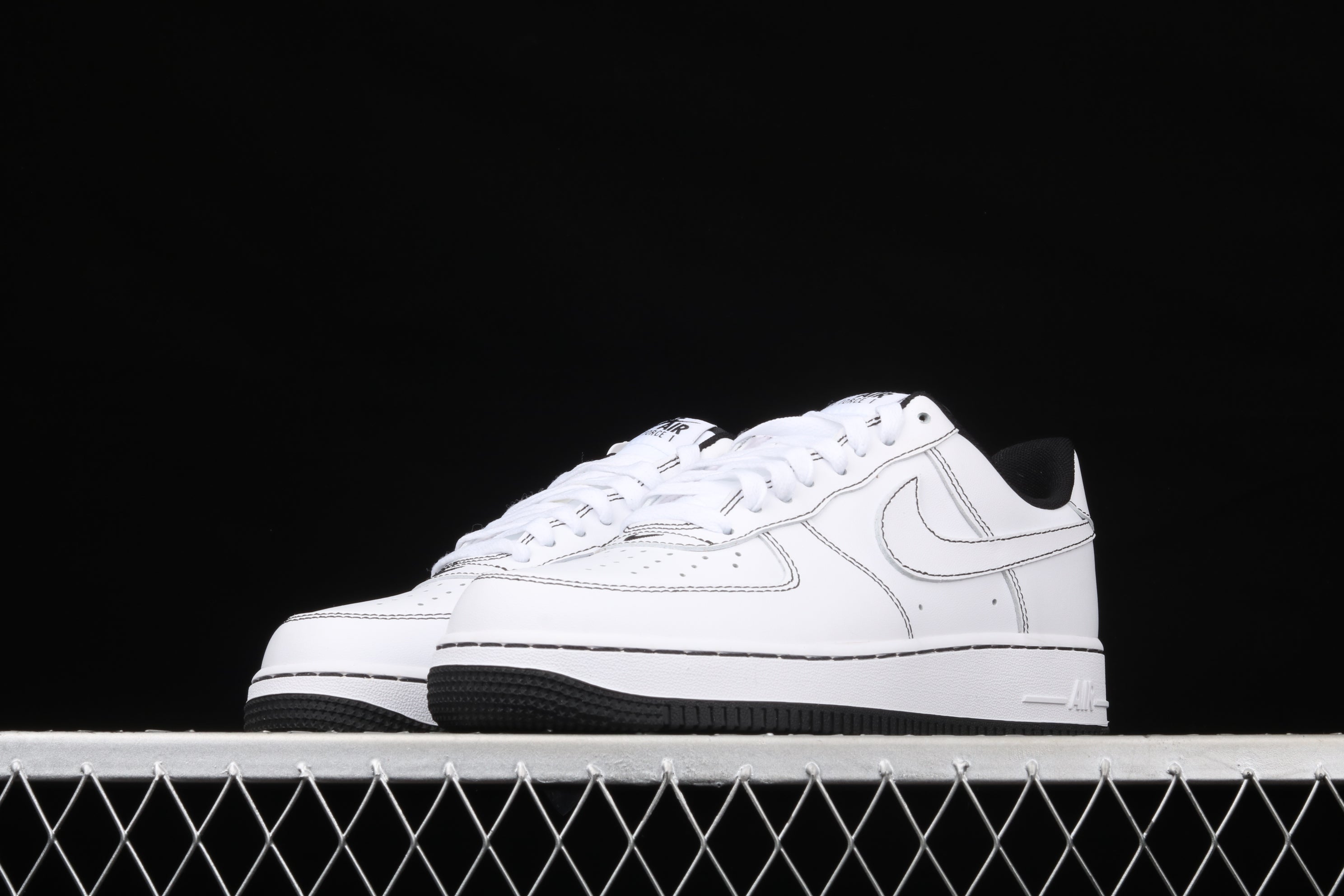 NikeMens Air Force 1 AF1 Low Contrast Stitch - White