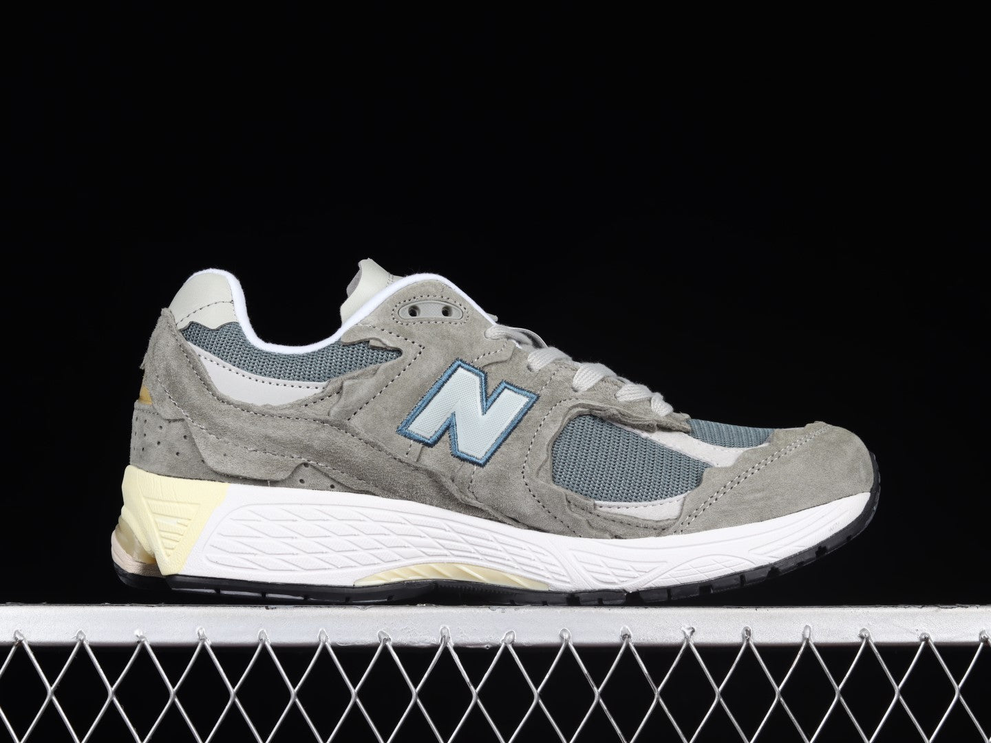 New Balance 2002R - Protection Pack - Mirage Grey