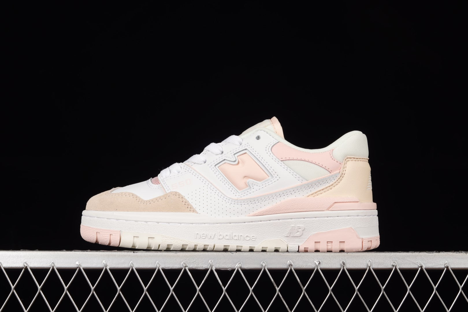 New Balance 550 - White/Pink