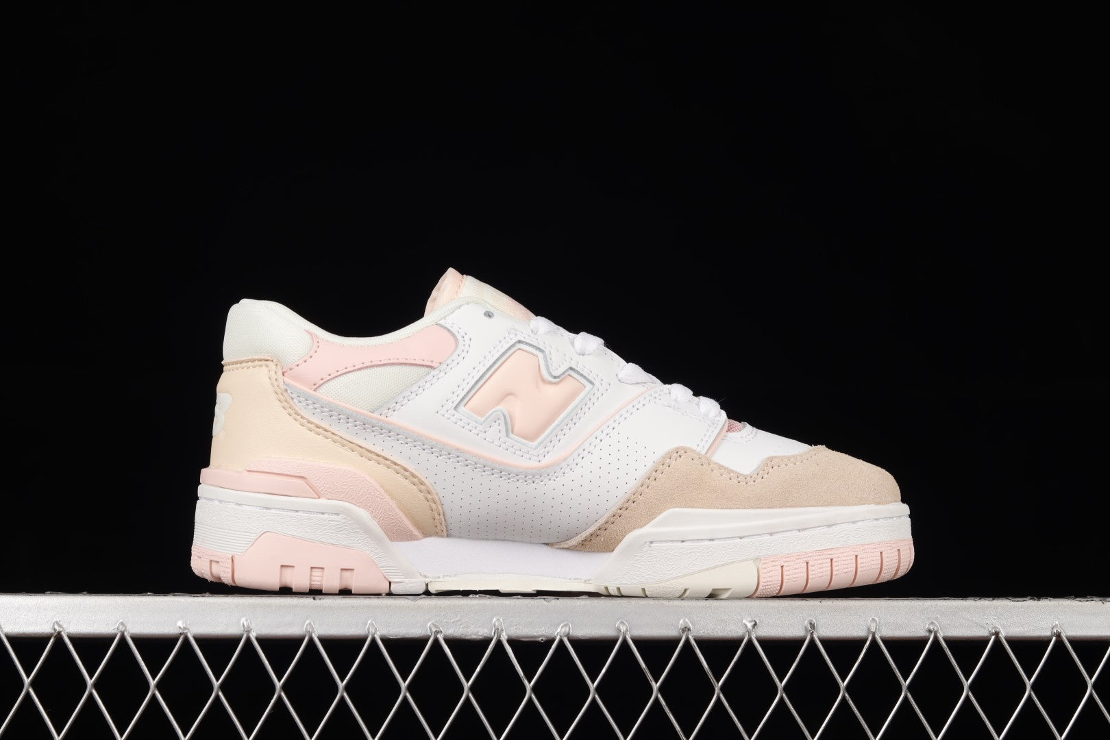 New Balance 550 - White/Pink