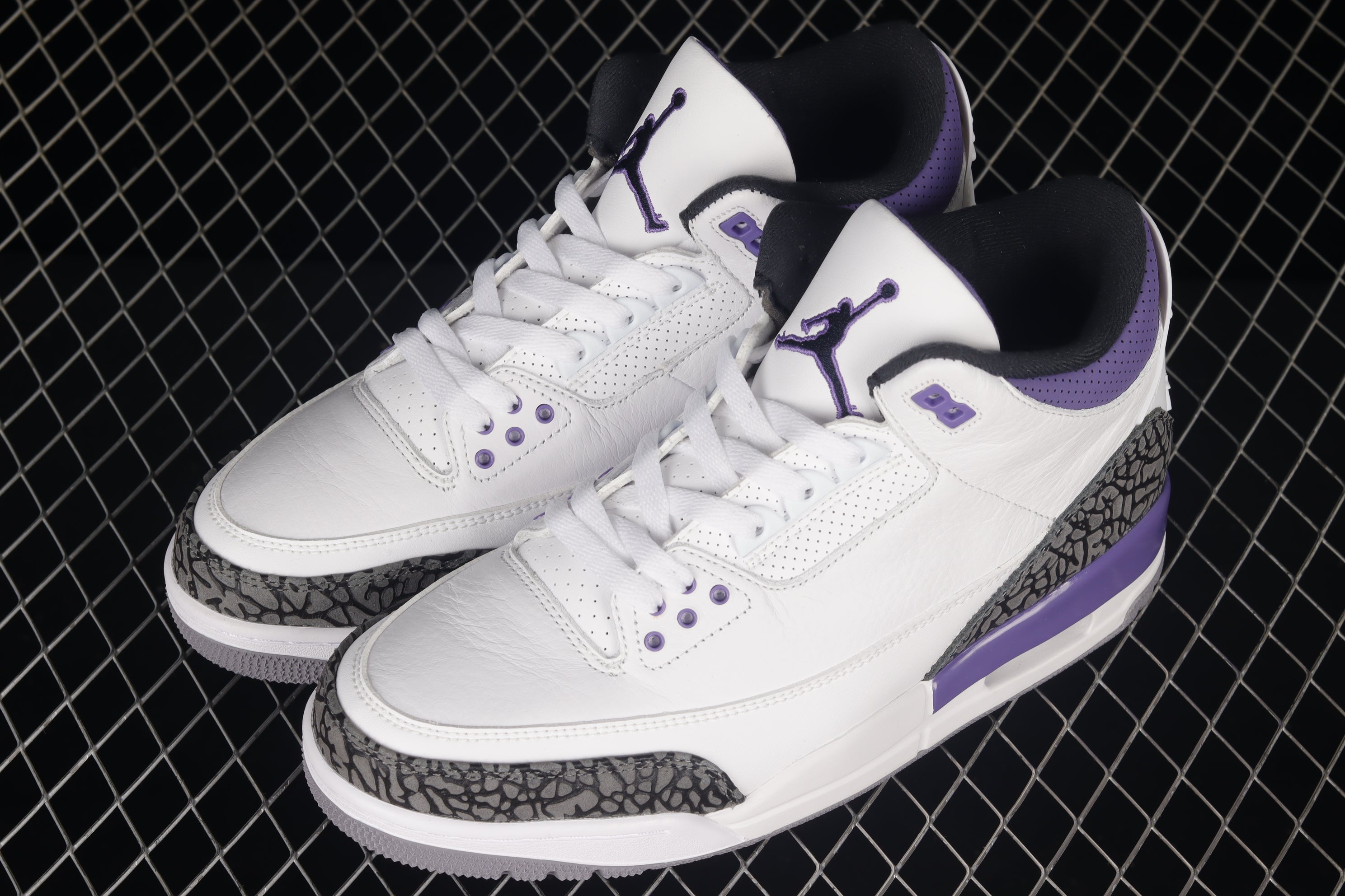 Air Jordan 3 AJ3 Retro - Dark Iris